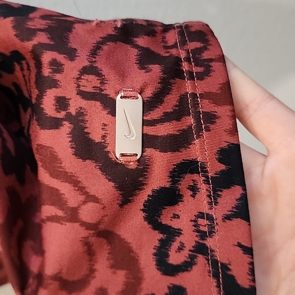 Nike Dri-FIT Brick Red Floral Strappy Back Slim Fit Shirt - Picture 9 of 9